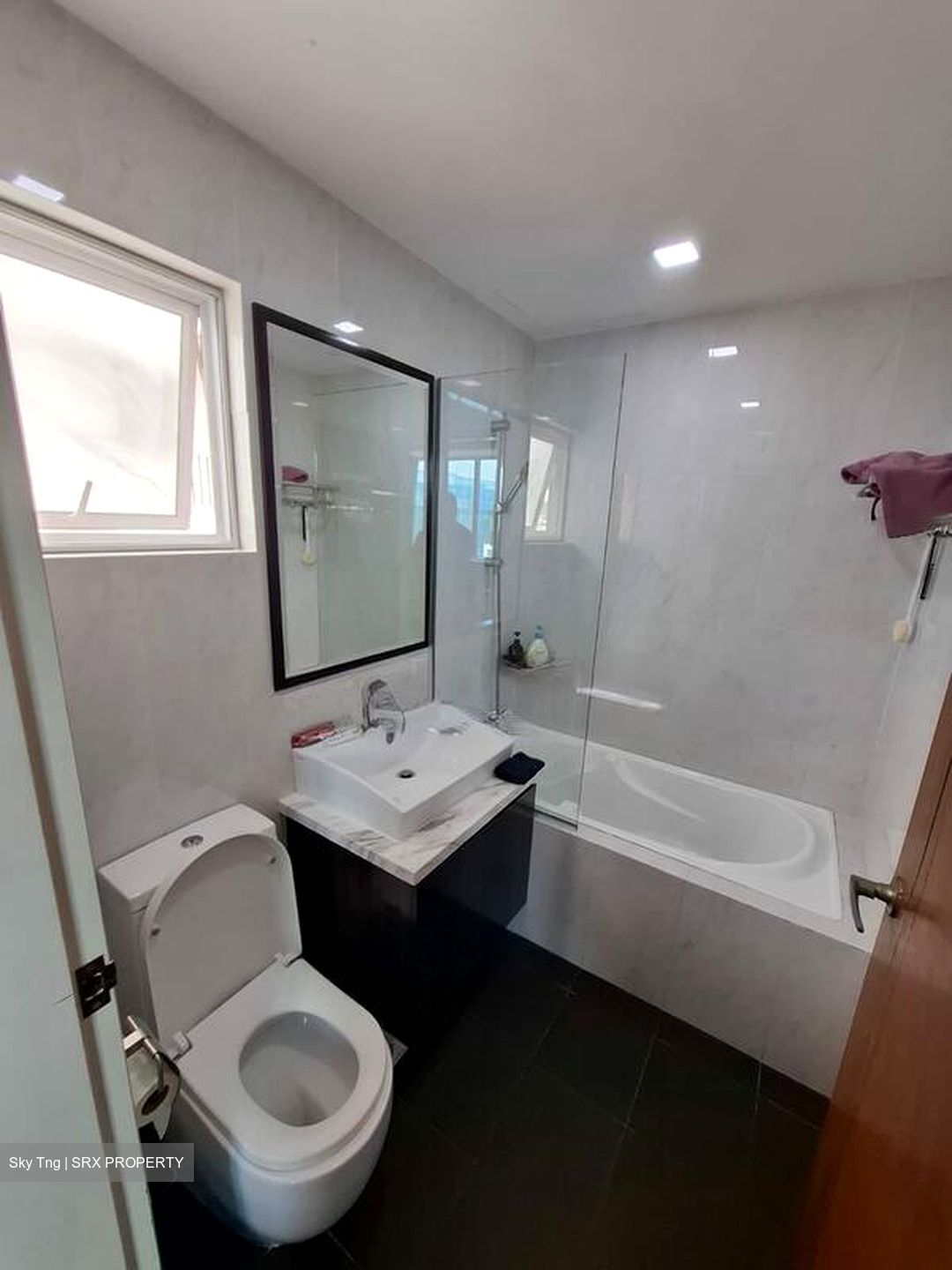 Glasgow Road (D19), Semi-Detached #496513631